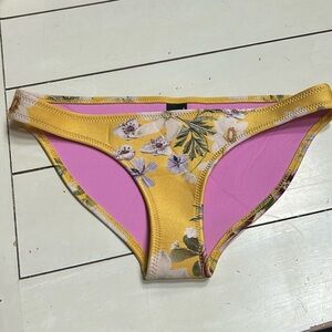 💐TRIANGL Yellow Swim Bottoms Size Medium Yellow Flowers